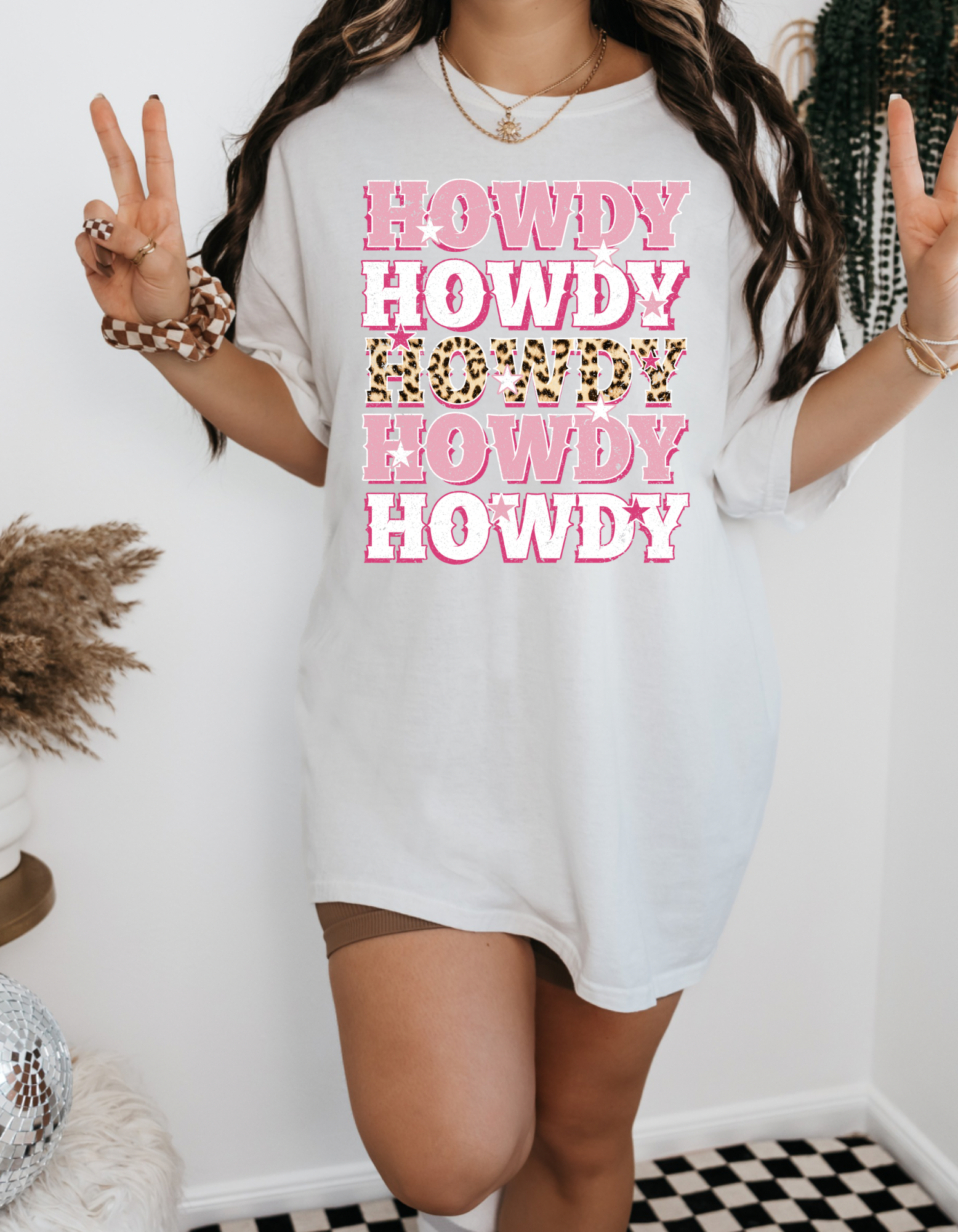 Girlie Pink Stars Howdy Graphic T-Shirt